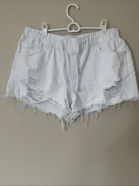SHEIN White Distressed Ripped Denim Shorts with Frayed Hem
